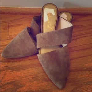 Splendid cut out pointed toe mule